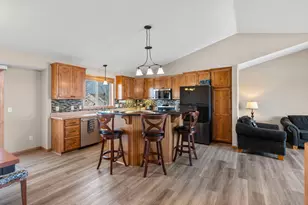 19239 Carmel Tr, Farmington, MN 55024 - Photo 3