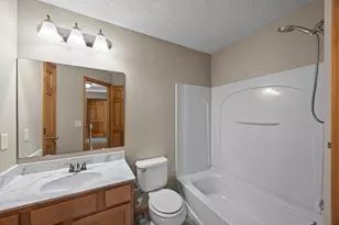 4986 Archer Ln N, Plymouth, MN 55446 - Photo 37