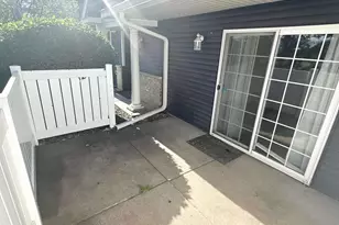 401 Hickory Ln N, Oakdale, MN 55128 - Photo 25