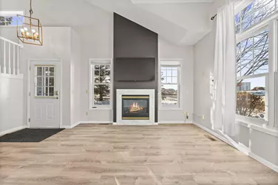 401 Hickory Lane N, Oakdale, MN 55128 - Photo 5