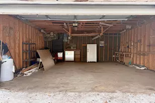 611 14th St NW, Austin, MN 55912 - Photo 5