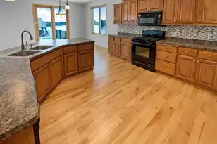 515 Saxon Dr, Elko New Market, MN 55054 - Photo 7