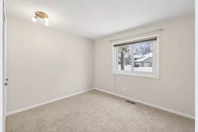 4339 Buckingham Court #1106, Vadnais Heights, MN 55127 - Photo 15