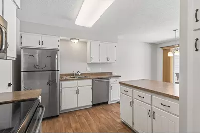 4339 Buckingham Court #1106, Vadnais Heights, MN 55127 - Photo 9