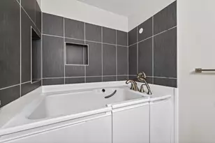 4339 Buckingham Ct, Vadnais Heights, MN 55127 - Photo 13