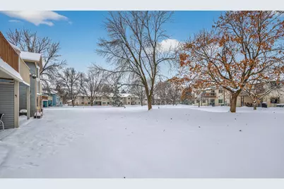 4339 Buckingham Court #1106, Vadnais Heights, MN 55127 - Photo 19