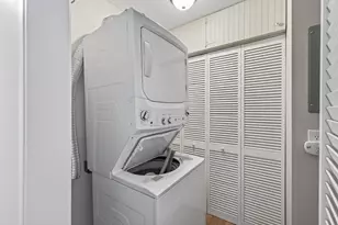 4339 Buckingham Ct, Vadnais Heights, MN 55127 - Photo 17