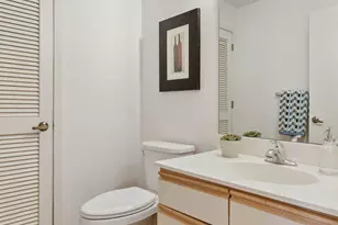 1201 Yale Pl, Minneapolis, MN 55403 - Photo 19