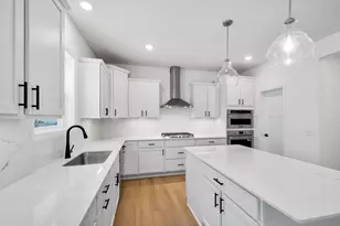 8693 Periwinkle Blvd, Woodbury, MN 55129 - Photo 5