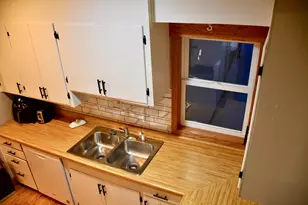 321 Tindolph Ave N, Thief River Falls, MN 56701 - Photo 27