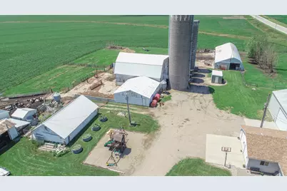 270 31st Street, Hills, MN 56138 - Photo 9