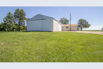 270 31st Street, Hills, MN 56138 - Photo 37