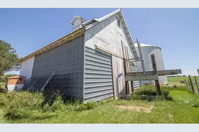 270 31st Street, Hills, MN 56138 - Photo 31