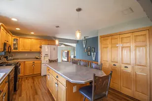 270 31st St, Hills, MN 56138 - Photo 77