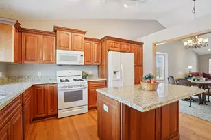 21378 Hytrail Cir, Lakeville, MN 55044 - Photo 19