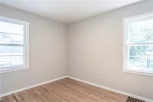 3708 Xenia Ave N, Crystal, MN 55422 - Photo 9
