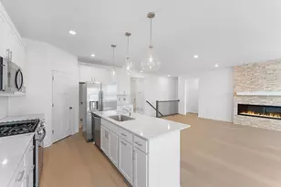 13267 Hupp Ct NE, Blaine, MN 55449 - Photo 5