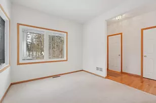 580 Sutherland Dr, Woodbury, MN 55129 - Photo 15