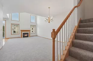 580 Sutherland Dr, Woodbury, MN 55129 - Photo 7