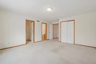 580 Sutherland Dr, Woodbury, MN 55129 - Photo 9