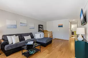 8556 Hiawatha Ave, Eden Prairie, MN 55347 - Photo 7