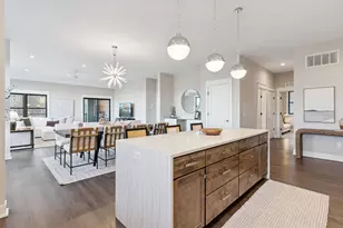 5754 Shady Oak Road S, Minnetonka, MN 55343 - Photo 9