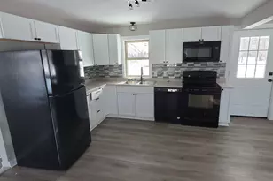 305 S Hill Ave, Ogilvie, MN 56358 - Photo 5