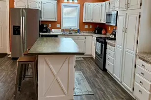 120 N 2nd Ave N, Wahpeton,  58075 - Photo 3