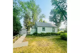 107 5th St, Donnelly, MN 56235 - Photo 3