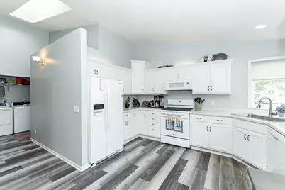 1896 Waterford Place SW, Rochester, MN 55902 - Photo 11