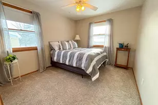 13 N Court St, Morris, MN 56267 - Photo 17