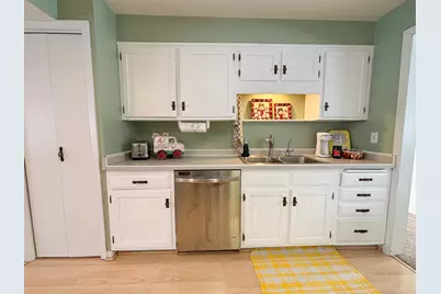 13 N Court Street, Morris, MN 56267 - Photo 5