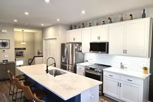 2234 Gateway Curv, North Saint Paul, MN 55109 - Photo 11