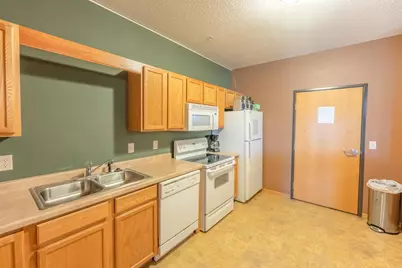 1590 Parkwood Drive #102, Woodbury, MN 55125 - Photo 19