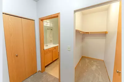 1590 Parkwood Drive #102, Woodbury, MN 55125 - Photo 13