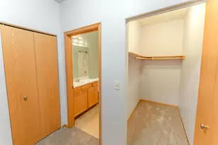 1590 Parkwood Dr, Woodbury, MN 55125 - Photo 13