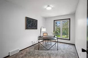 1940 Dupont Ave S, Minneapolis, MN 55403 - Photo 23