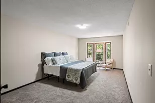 1940 Dupont Ave S, Minneapolis, MN 55403 - Photo 15