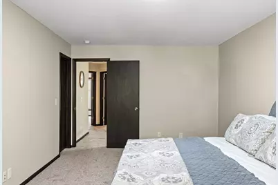 1940 Dupont Avenue S, Minneapolis, MN 55403 - Photo 17