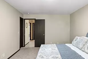 1940 Dupont Ave S, Minneapolis, MN 55403 - Photo 17