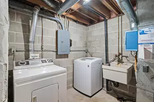 1940 Dupont Ave S, Minneapolis, MN 55403 - Photo 25