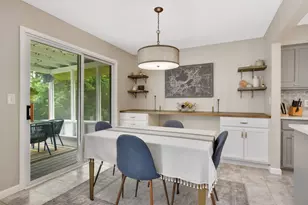 8920 Darnel Rd, Eden Prairie, MN 55347 - Photo 7