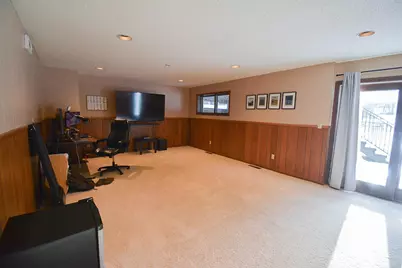 1410 Folwell Drive SW, Rochester, MN 55902 - Photo 27