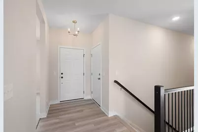 1214 Compton Avenue, River Falls, WI 54022 - Photo 5