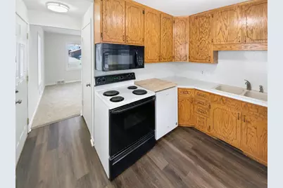 9211 Bryant Avenue S, Bloomington, MN 55420 - Photo 7