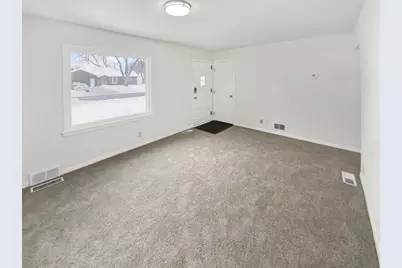 9211 Bryant Avenue S, Bloomington, MN 55420 - Photo 3