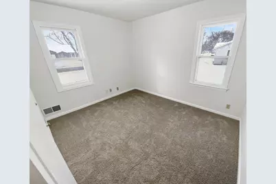 9211 Bryant Avenue S, Bloomington, MN 55420 - Photo 11