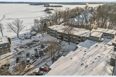 4397 Wilshire Boulevard #204, Mound, MN 55364 - Photo 3