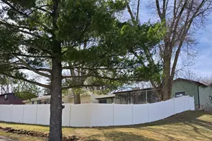 629 Olson Ave, Windom, MN 56101 - Photo 41