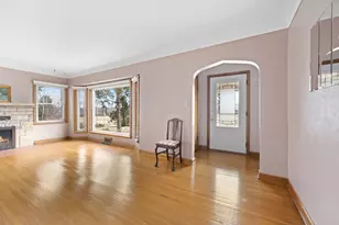 10032 Stillwater Ln N, Lake Elmo, MN 55042 - Photo 7